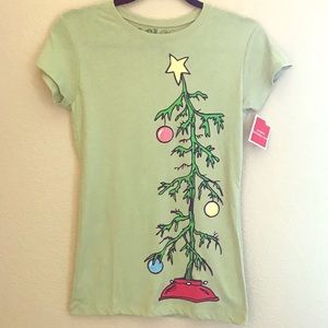 NWT Grinch Christmas Holiday T-Shirt